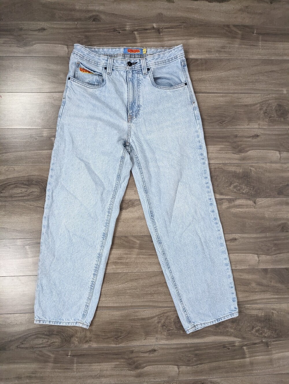 Empyre Women's 100% cotton Light Wash Baggy Relaxed Fit Jeans Size 28